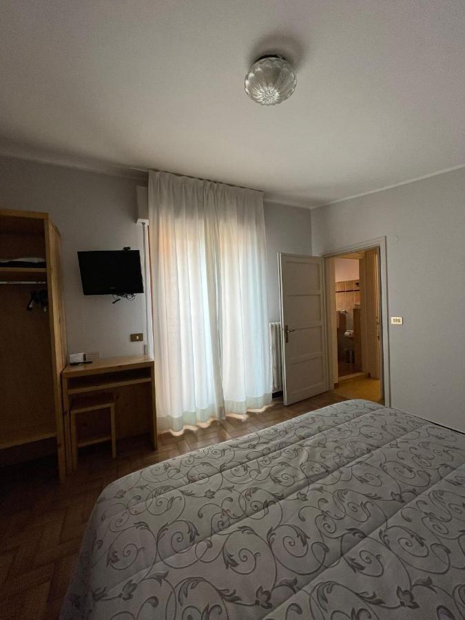 B&B Michelina Castiglione dʼIntelvi Екстериор снимка