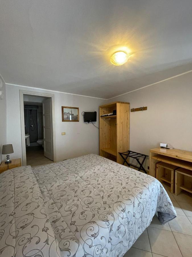 B&B Michelina Castiglione dʼIntelvi Екстериор снимка