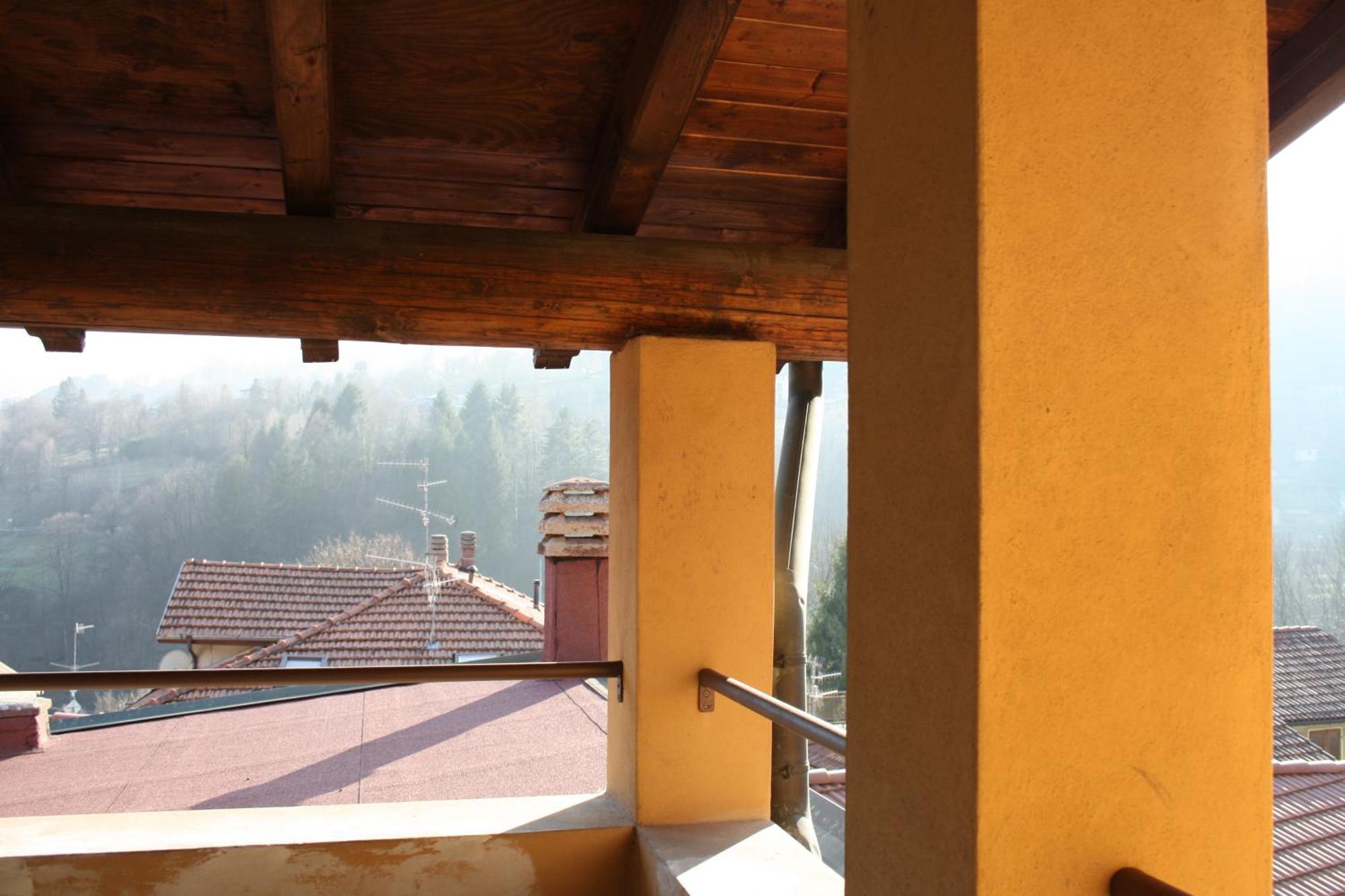 B&B Michelina Castiglione dʼIntelvi Екстериор снимка